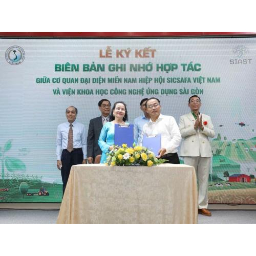 V. Ký kết hợp tác chiến lược
